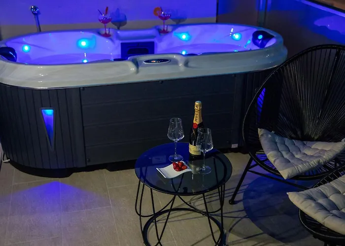 Velvet - With Hot Tub Appartement