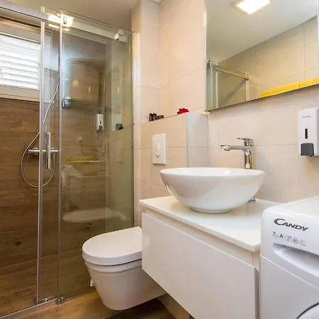 Apartment Velvet - With Hot Tub Dubrovnik