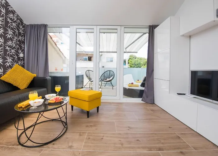 Velvet - With Hot Tub Appartamento Ragusa