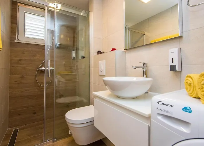 Apartment Velvet - With Hot Tub Dubrovnik